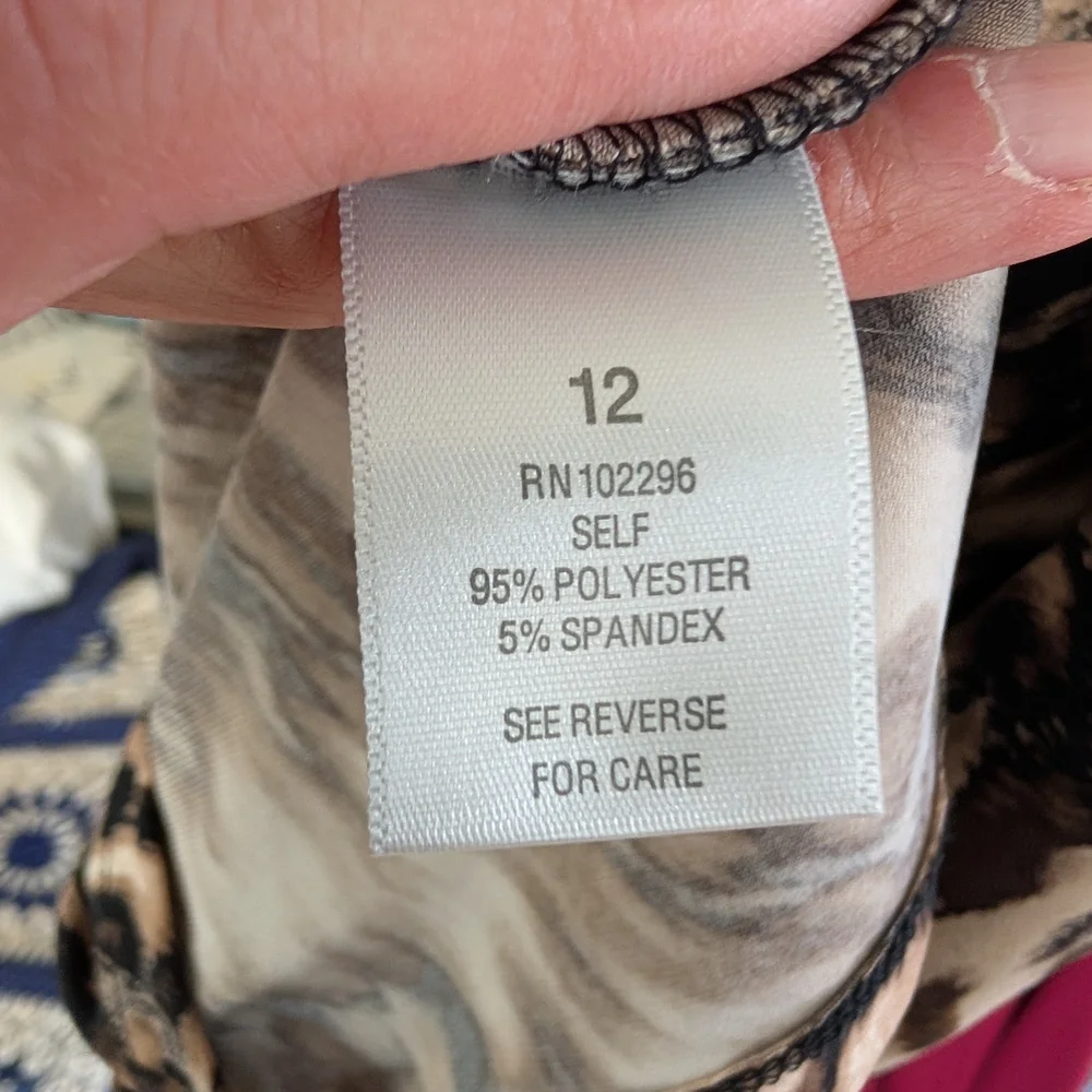 Leopard Print Sleeveless Dress - Picture 5 of 9